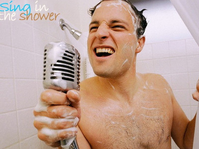 洗澡时唱歌
